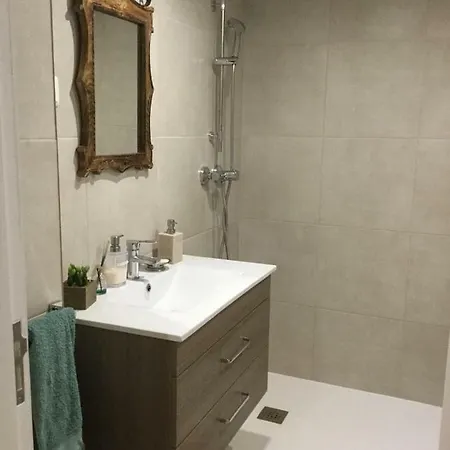 Fantastic 1 Bed Flat Near Beach And City Centre Lagos